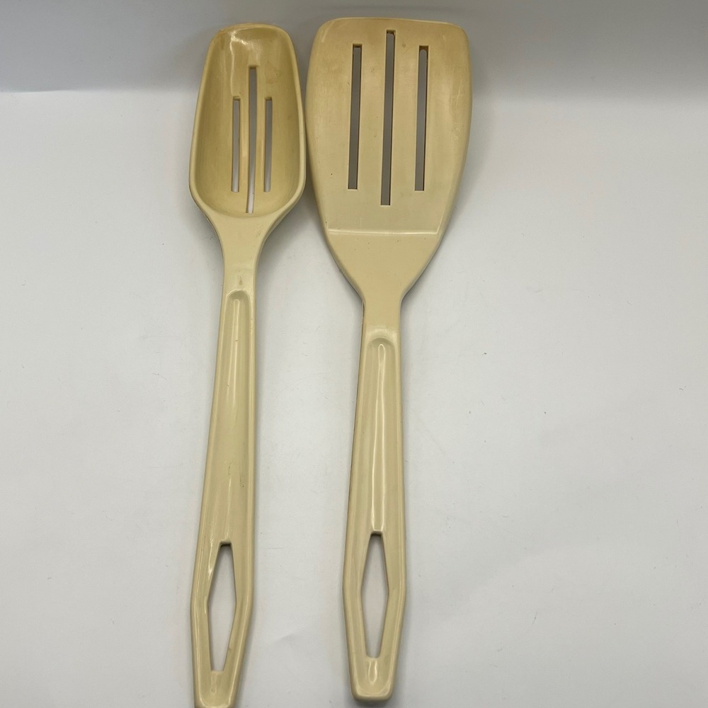 King Kraft Spatula and Slotted Spoon Beige Plastic Vtg 11 inches retro kitsch